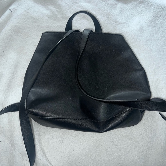 Kate spade Minnie Mouse backpack. - Picture 4 of 7